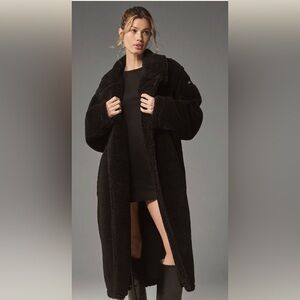 ALO oversized sherpa midi coat black size medium